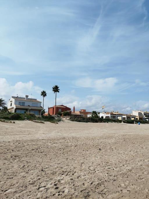 Apartamento Bonito - Playas Las Deveses Ел Вергер Екстериор снимка
