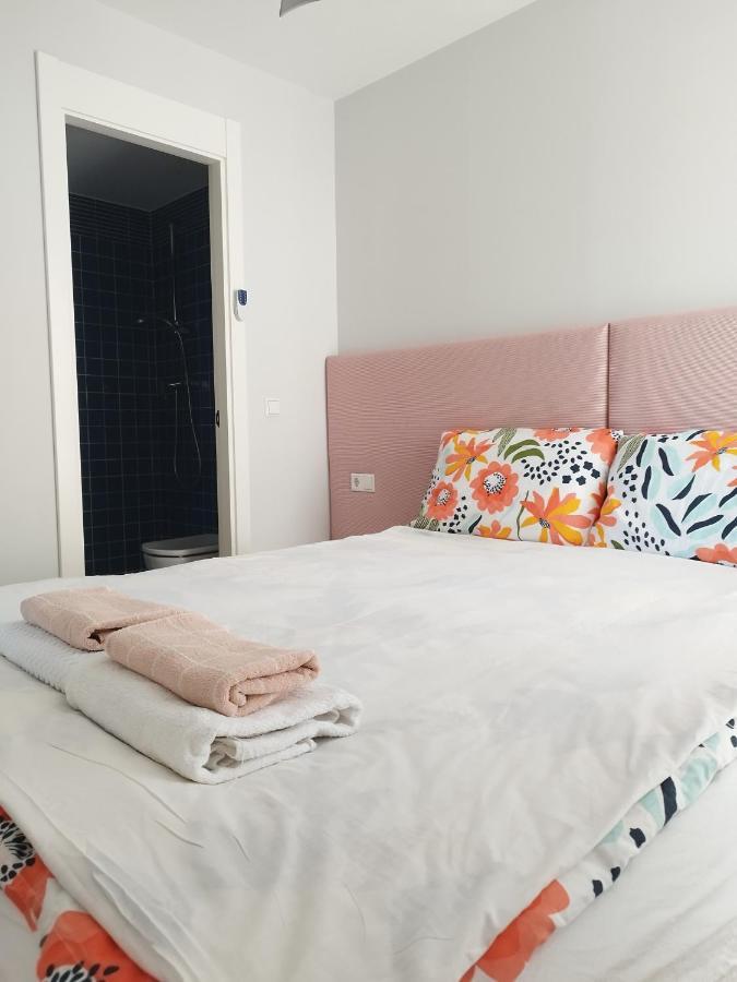 Apartamento Bonito - Playas Las Deveses Ел Вергер Екстериор снимка